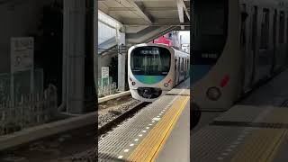 西武新宿線30000系スマイルトレイン【発車シーン】