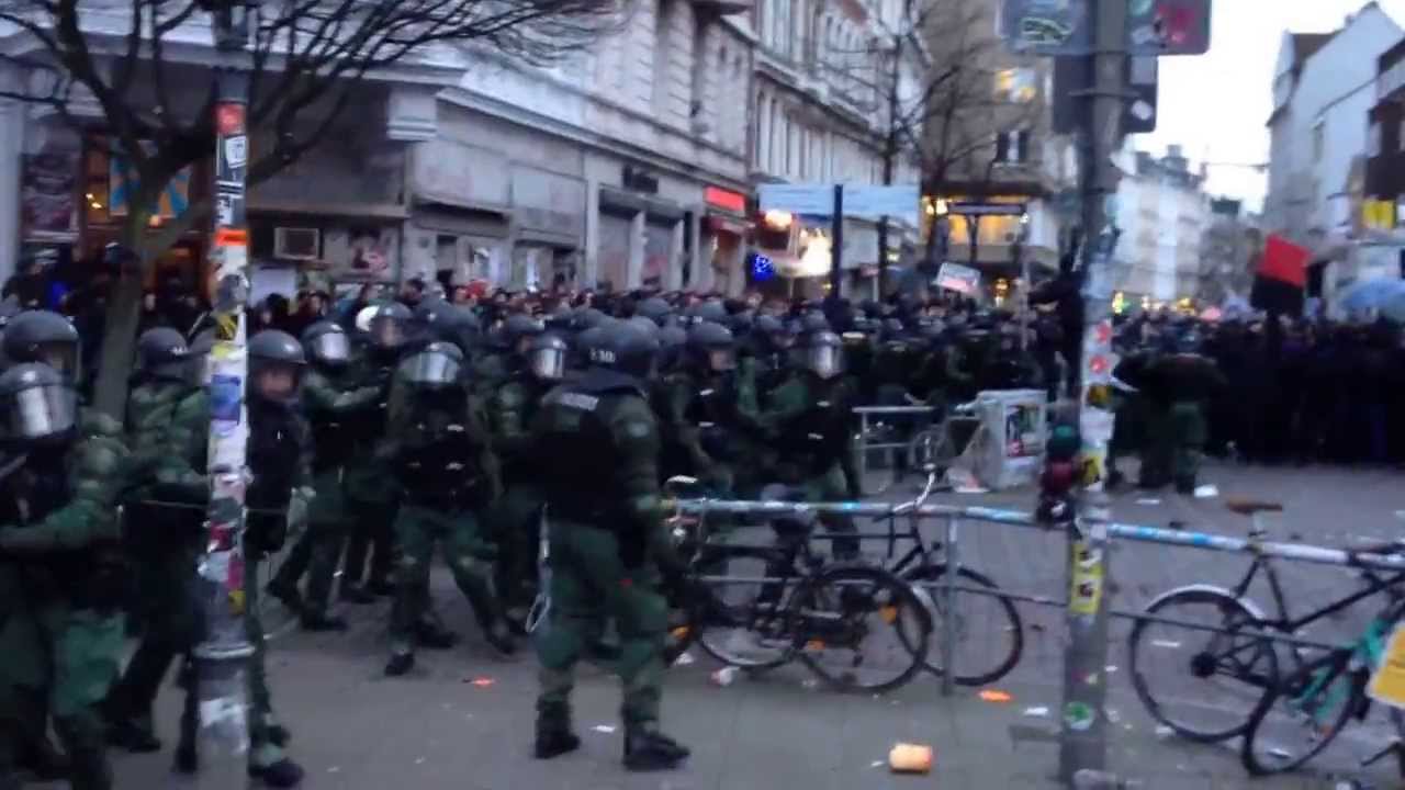 Hamburg Rote Flora 21.12.2013  027