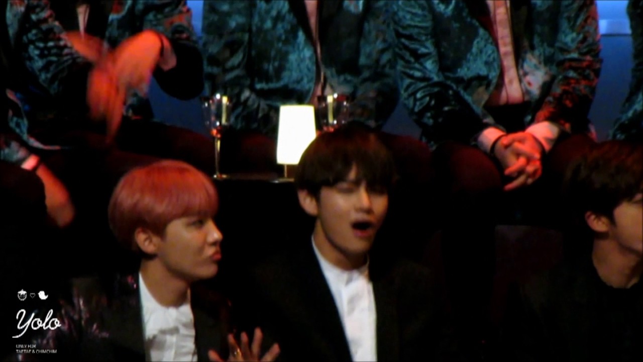161202 MAMA BTS V reaction to Zico Dean and Crush
