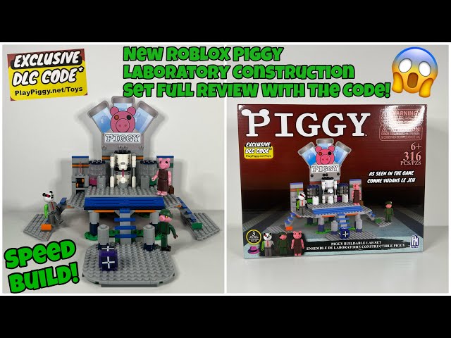 Piggy 316 Piece Laboratory Deluxe Buildable Set with Exclusice DLC