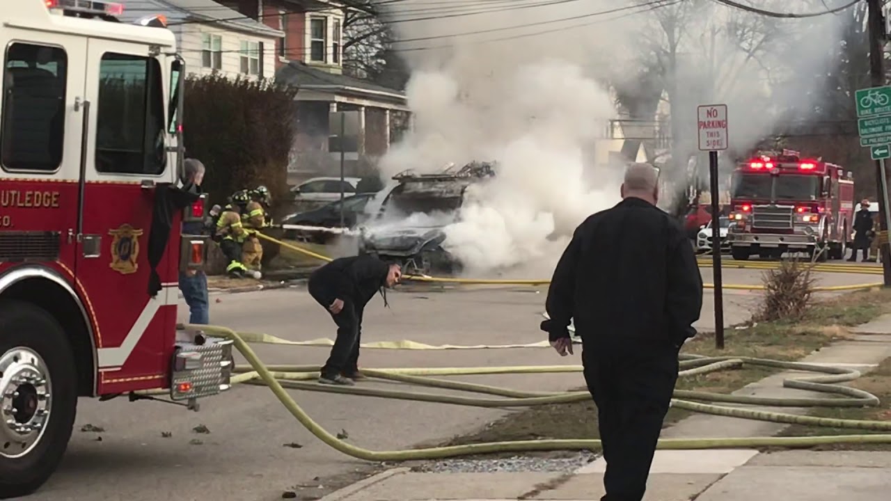 Delco companies 14 and 13 responding a vehicle fire in Morton, PA YouTube