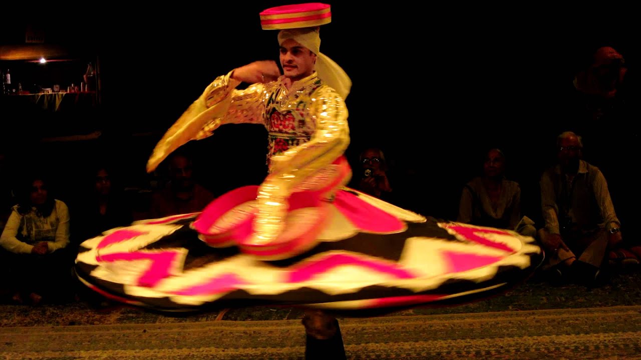 dance in desert safari dubai