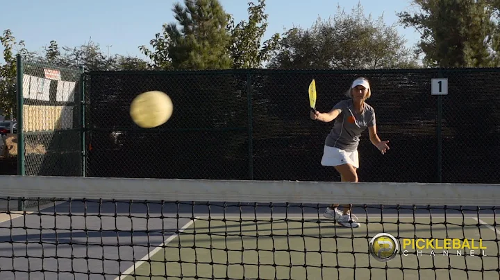 The Backhand with Slow Motion - Yvonne Hackenberg