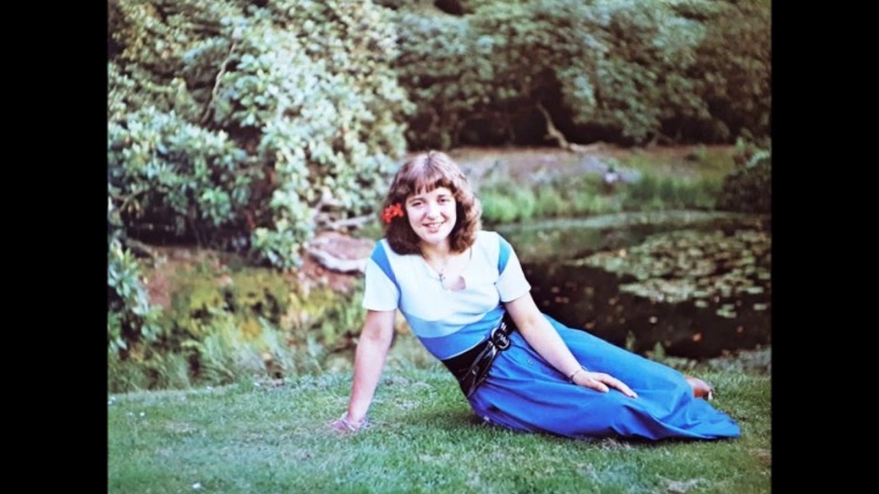 Watch Anita Berends - Zo is het leven . Lp - 1979. on YouTube Watch Anita Berends - Zo is het leven . Lp - 1979. on YouTube