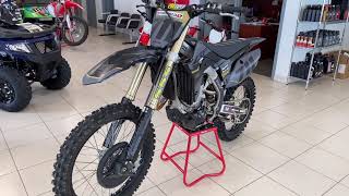 Customized Honda CRF 450R  Walk Around