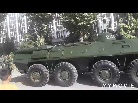 парад дар Исфара