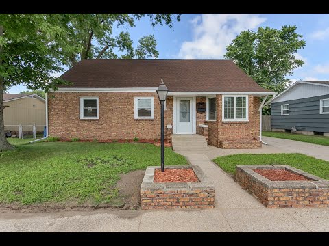 709 Indiana Avenue, Michigan City, IN home video tour