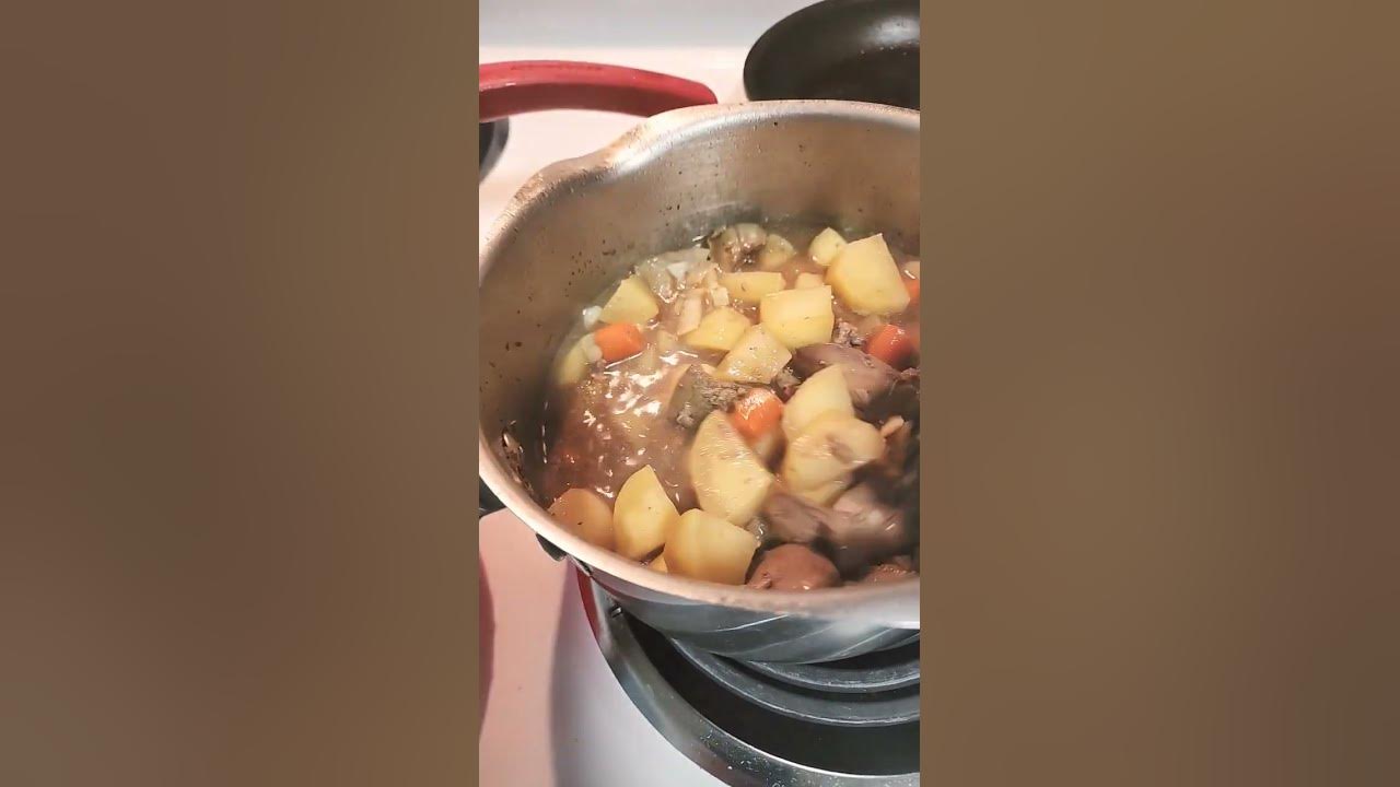 who want some?? chicken liver with potato and carrots. #food #liver #yummy