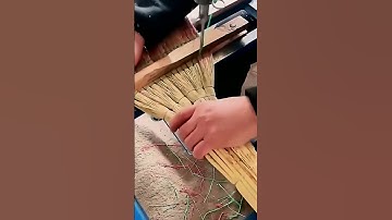 The process of making a broom#Good tools#Easy to use#High efficiency#Good machinery