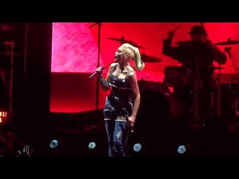 Gwen Stefani - Don't Speak - Live @ La Quinta Country Club - La Quinta, Ca - Jan 20, 2023