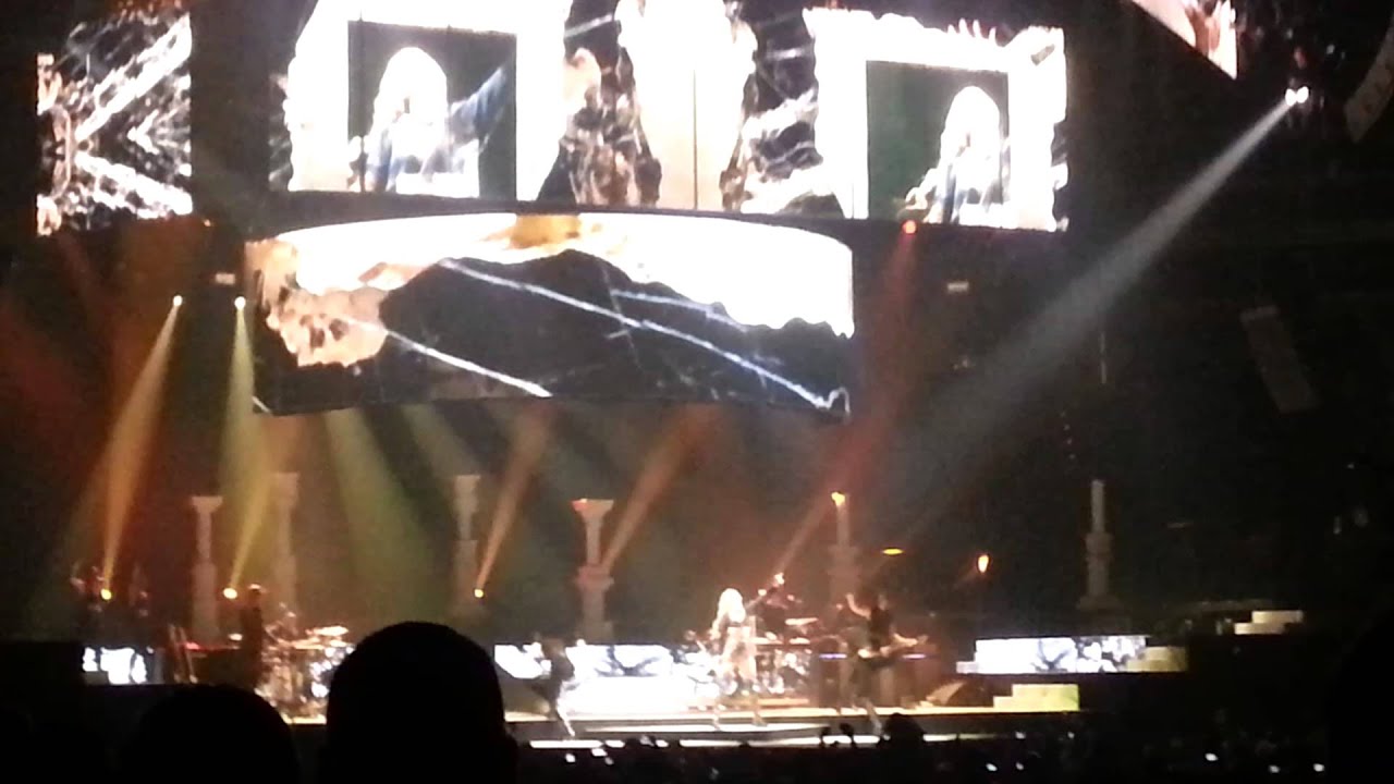 Rihanna-Cockiness-Buffalo, NY - YouTube