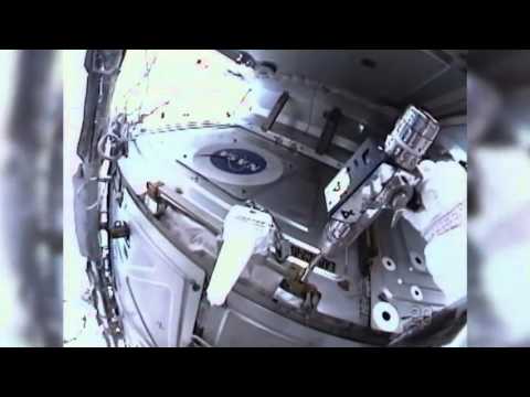 Station, Shuttle Crews Visit NASA Headquarters