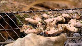 Sticky jerk wings - Caribbean Food Made Easy - BBC
