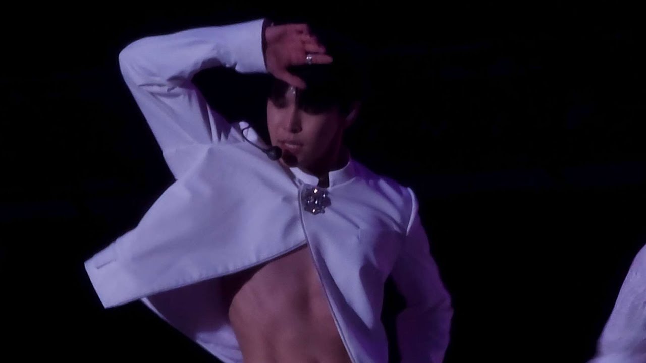 [NCT/도영] 230826 NCT NATION : To The World - Perfume