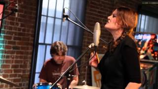 Watch Paula Cole Music In Me video