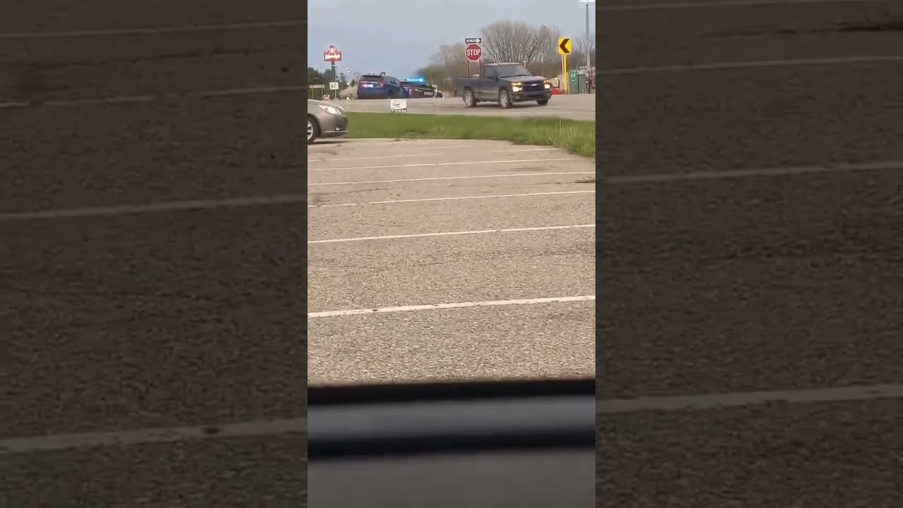 Shaiwassee Sheriff And Msp In Durand Michigan.