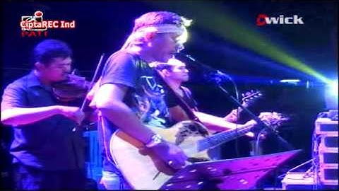 Iwan Fals - bung hatta [live konser O.A.M]