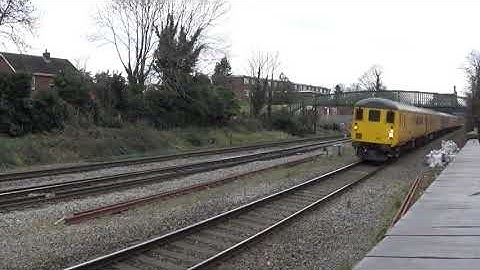 Network Rail 9702 & 37175 Reading Triangle Sidings to Derby R.T.C.(Network Rail)