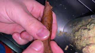 How to roll a perfect Backwood (With Buddhant)