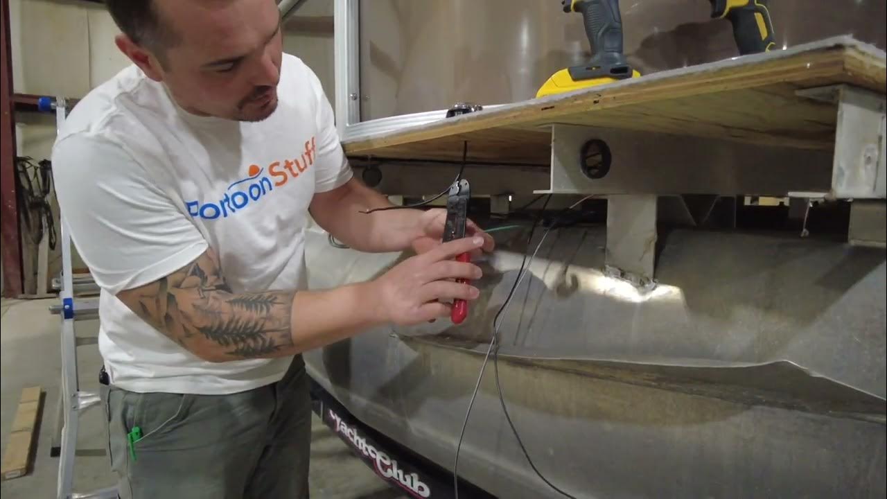Wiring Pontoon Boat Lights - Docking Lights and Navigation Lights - YouTube