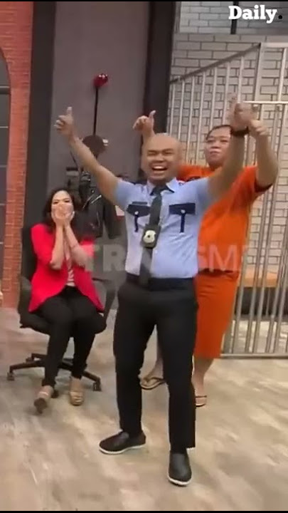 hesti & andika buka baju, mantap mantap? #shorts