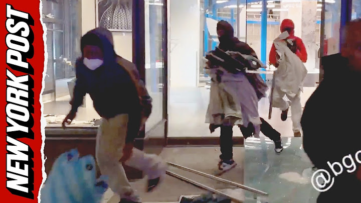 More chaos in LA –as looters flee Adidas store with armfuls of merchandise