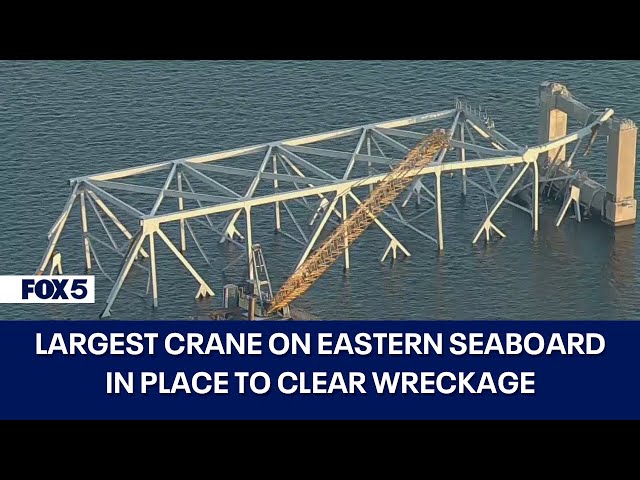 Baltimore Key bridge collapse: Largest crane on Eastern Seaboard in place to clear wreckage class=