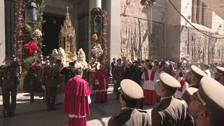 Miles de personas abarrotan Toledo en el Corpus Christi