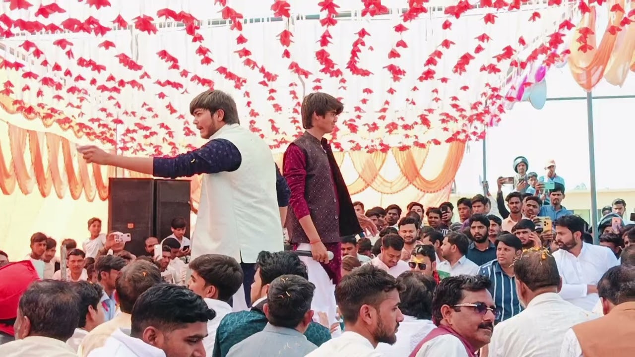 गजब की होली गाई झम्मन लाल यादव और उनके भाई जुगनू ने कमाल कर दिया।साथ में अनुज ढोलक मास्टर हरनोखावाले