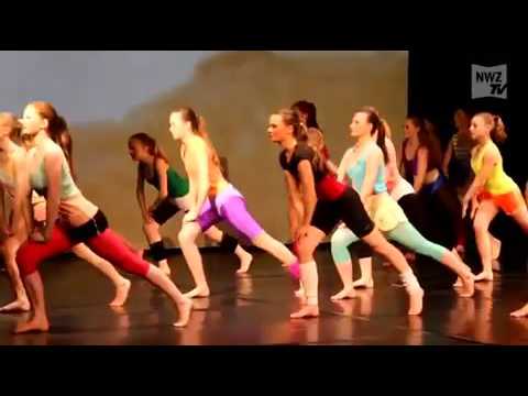 Video: Wie erstelle ich eine Tanzchoreografie (mit Bildern)