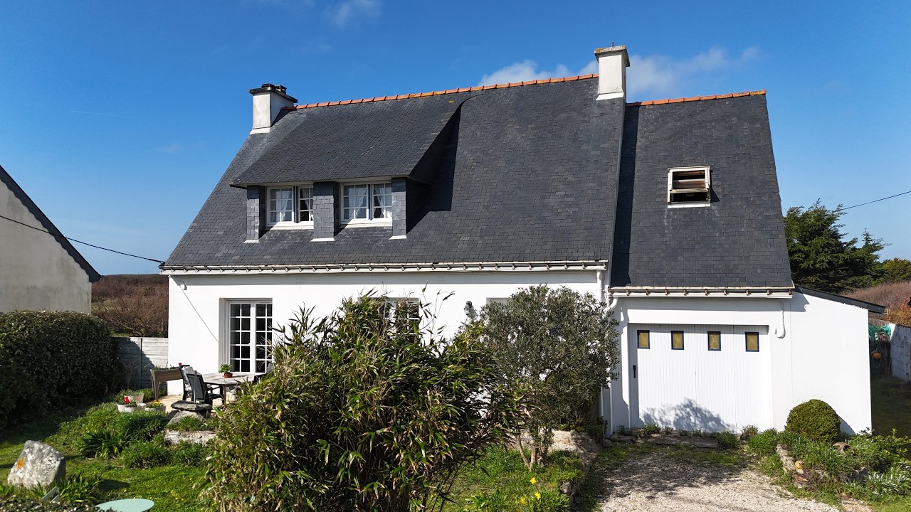 SAINT-PIERRE-QUIBERON - Vente maison avec 4 chambres au calme sur une belle parcelle