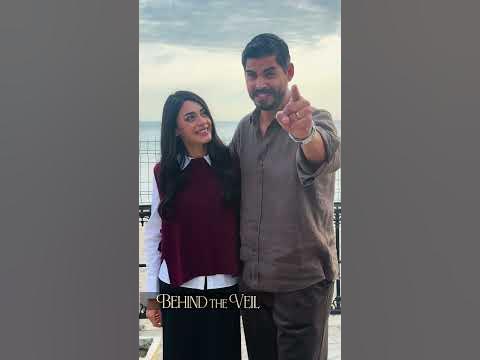 HD жалаңаш қыздар Әйел тұрып жатқанда кончаларын алады.