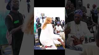 This White Woman's Funny Dance For The Ooni Of Ife Is The Best Thing You'll See Today