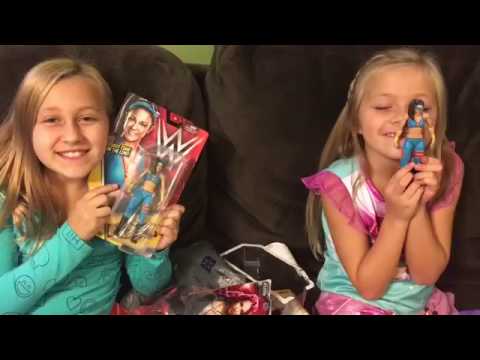 LITTLE GIRLS HYPED UNBOXING NEW WWE WOMENS WRESTLING FIGURES! - YouTube