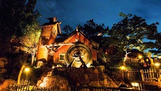 Background music loop for the critter country area of tokyo
disneyland, jp.