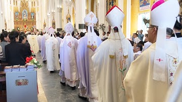 Đoàn Rước Trước Thánh Lễ Tạ Ơn 21 Năm Giám Mục Và 60 Năm Linh Mục Đức Cha Đa Minh Nguyễn Chu Trinh