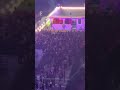 Bad Bunny veste camisa da seleção brasileira em show que tocou 'Mas que Nada'