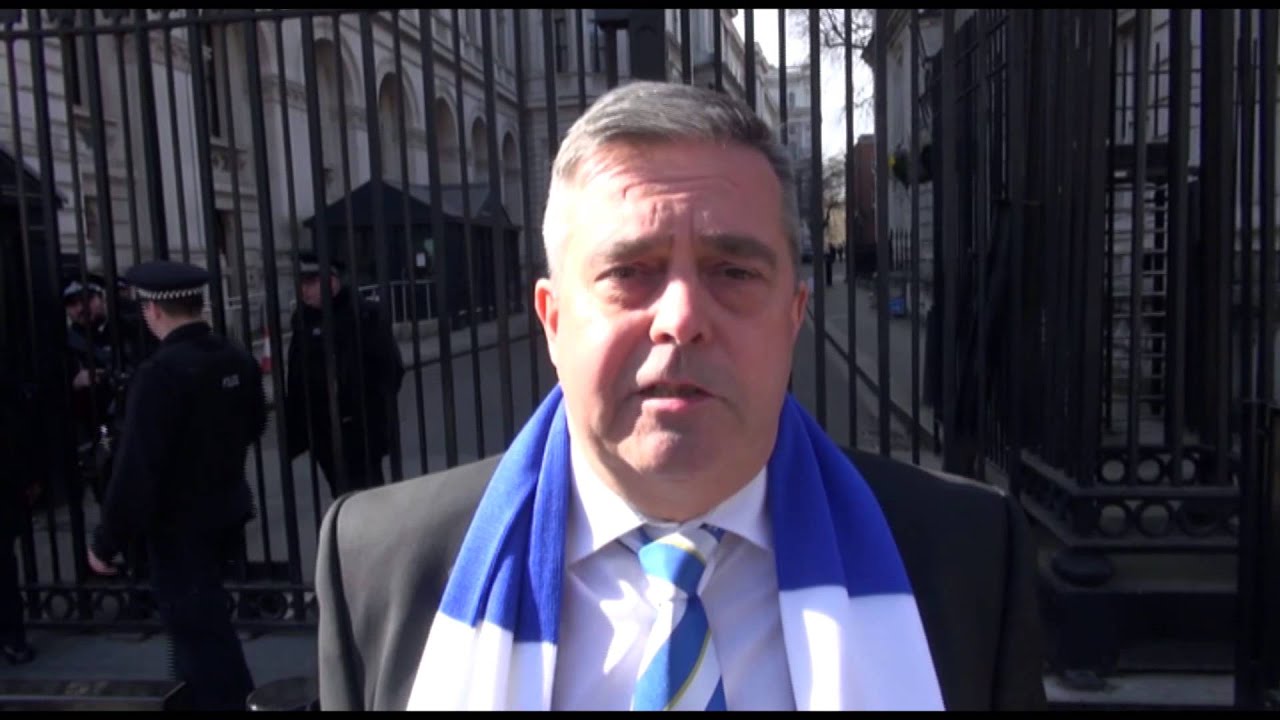 Reaction from Bristol Rovers' visit to Downing Sreet camera iphone 8 plus apk