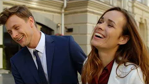 What To Do If You Run Into An Ex