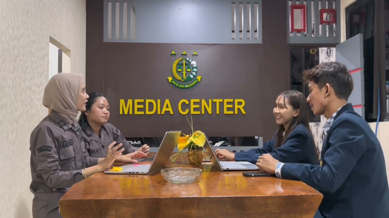 HUKUM ADMINISTRASI NEGARA | INSTANSI KEJAKSAAN KAB. MADIUN | KELOMPOK 7