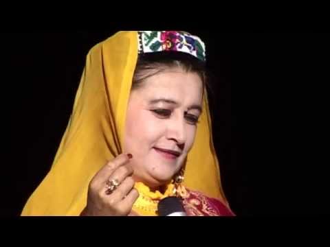 видео: Кыргыз ырларын созолонткон өзбек кызы
