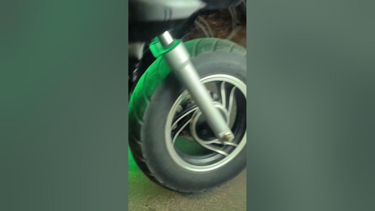 UNDERGLOW PÅ MOPED: FINNS PÅ DALARNACUSTOMS.SE #shorts - YouTube