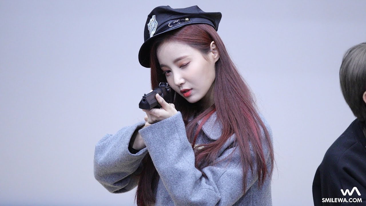 180119 모모랜드 연우는 경찰관?! 4K 직캠 @에스플렉스센터 팬사인회 4K Fancam by -wA-