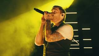 Shinedown - MONSTERS (Live Clip)