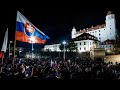 Тысячи людей вышли на акцию против "коронавирусного террора" в Братиславе…