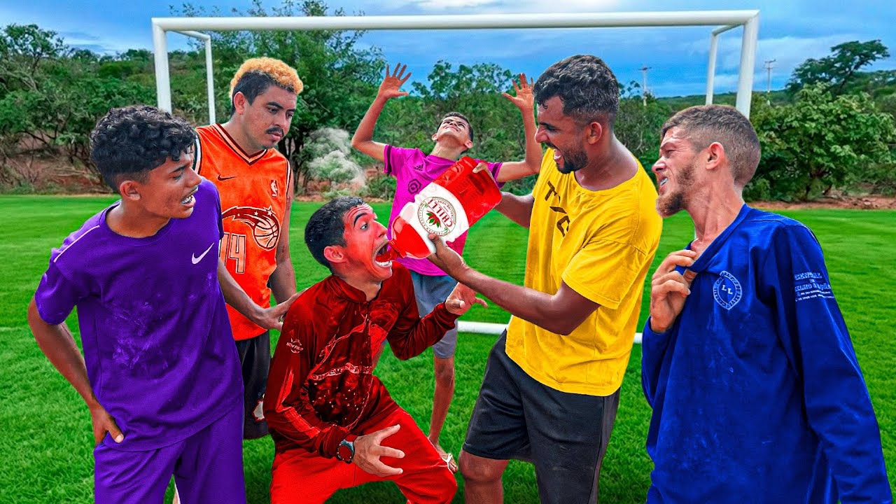 DESAFIO ABSURD0 NO FUTEBOL FEZ O GOL BEBE UM TAMB0R DE PlMENTA