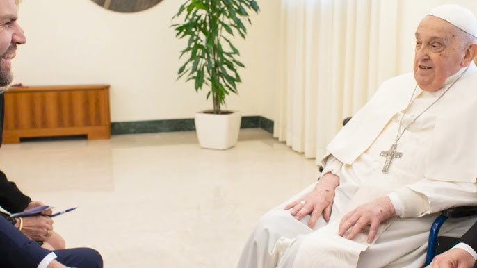 Vance Posts Photos of Meeting With Pope Francis Before Pontiff's Death -  YouTube