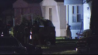 Hours-long standoff in Henderson ends quietly