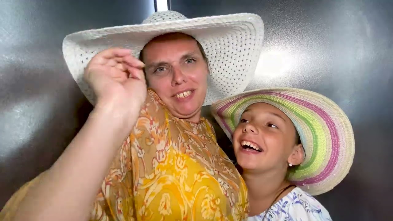 БЕДНЫЕ против БОГАТЫХ на МОРЕ во время ЛЕТНИХ КАНИКУЛ