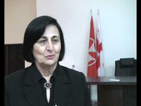 ჟვანიას სკოლამ ბოლნისში 43 კურსდამთავრებულს სერთიფიკატები გადასცა